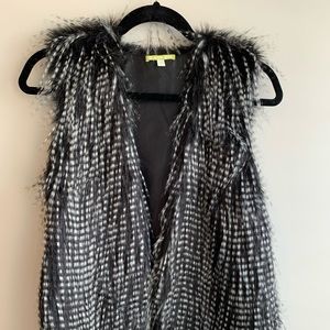 Gianni Bini faux fur vest